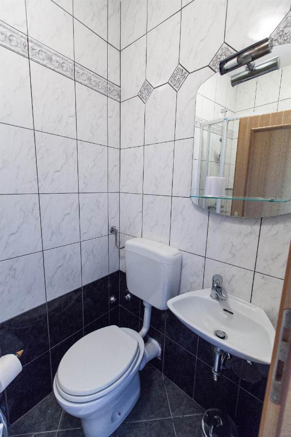 Apartments With A Parking Space Crikvenica - 11307 外观 照片